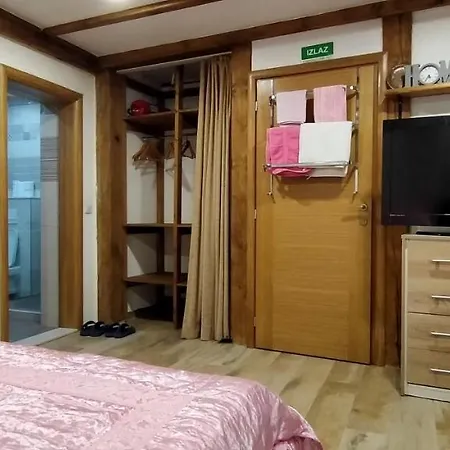 Apartman Alifakovac *